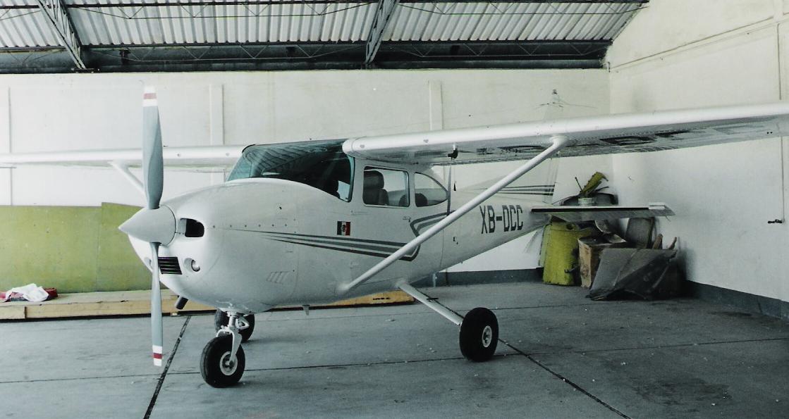 Glo-con cars : Anuncios sobre Aviones, aeroplanos, helic�pteros, biplanos para la venta y alquiler en el portal airplanes.glo-con.com y directorio de Aviones, aeroplanos, helic�pteros, biplanos para la venta y alquiler. - Photo four