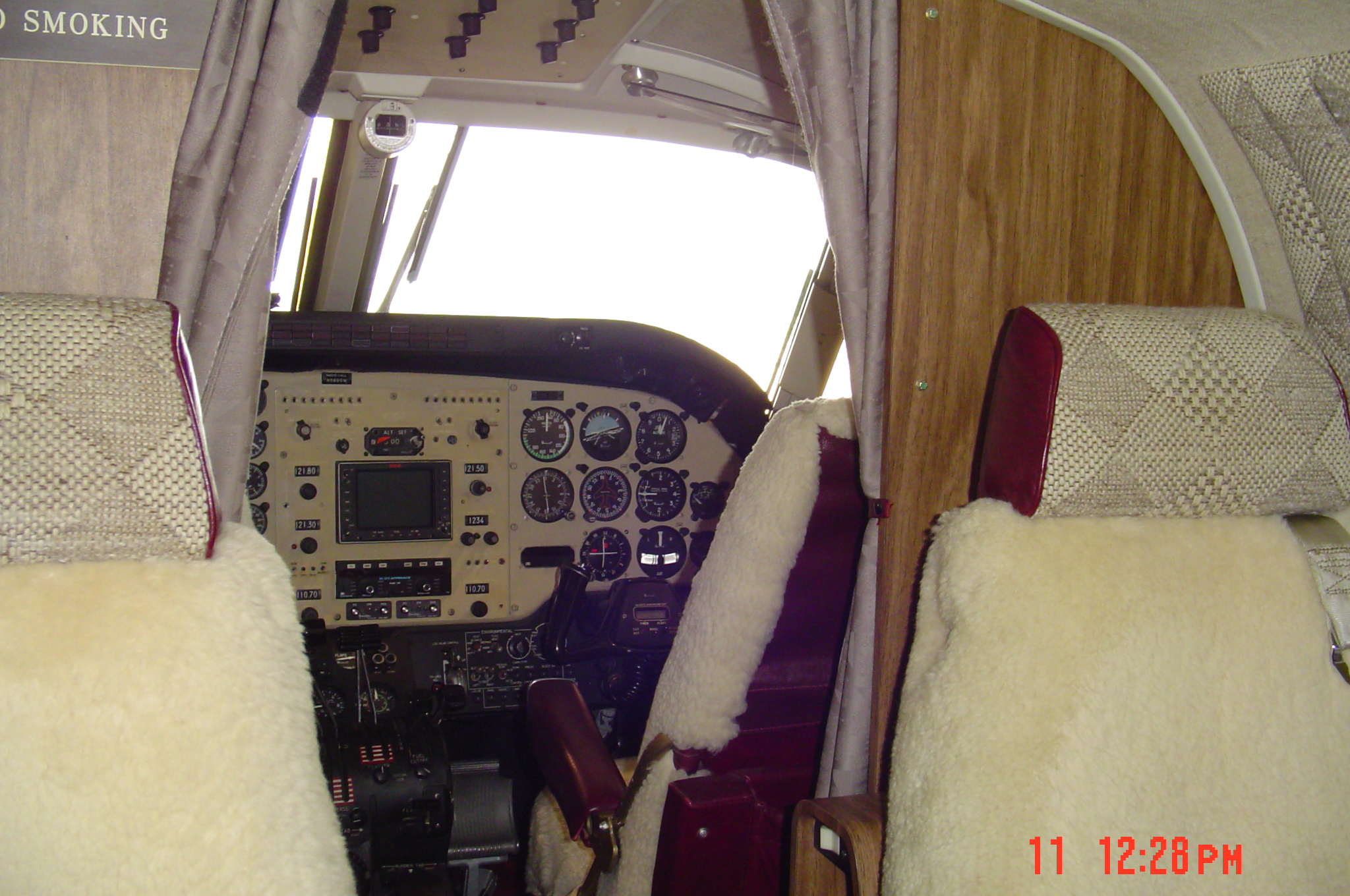 Glo-con cars : Anuncios sobre Aviones, aeroplanos, helic�pteros, biplanos para la venta y alquiler en el portal airplanes.glo-con.com y directorio de Aviones, aeroplanos, helic�pteros, biplanos para la venta y alquiler. - Photo six