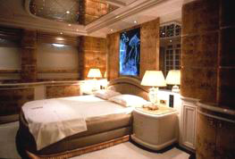 Glo-con cars : P�gina de listado con informaci�n sobre yates barcos naves en venta y listados de ch�rter. - Photo five