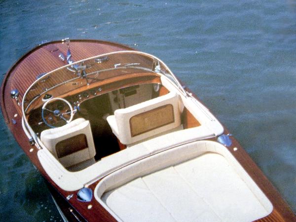 Glo-con cars : Listing page with info on yachts boats ships for sale and charter listings. - Photo three