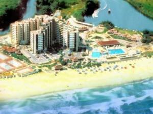 'Beach Club Residences' - Photo one