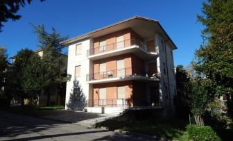 'Multifamily building for sale near Fermo' - Photo one