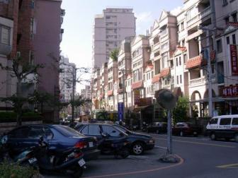 '2 in 1 Home and shop' - Photo one