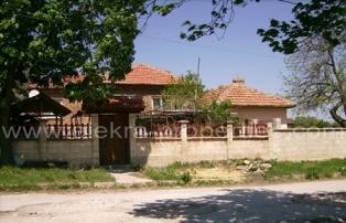 'House with forest view' - Photo one