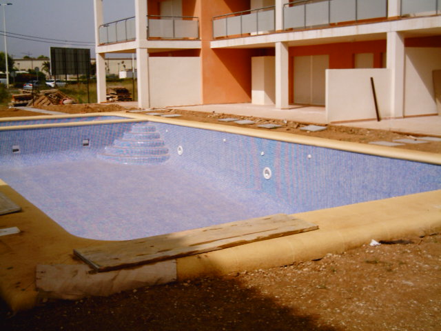 Ref G-407 - Photo two