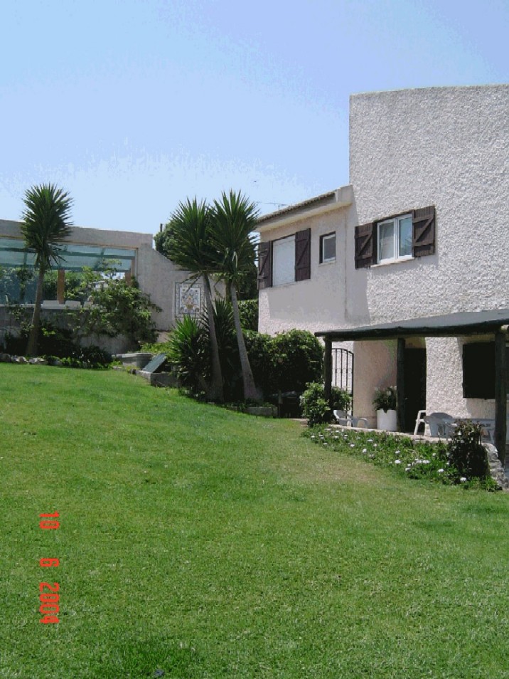 Glo-con : Villa Pandana