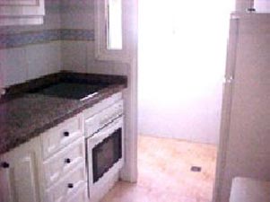 WELL FURNISHED 3 BEDROOM DUPLEX - Photo three