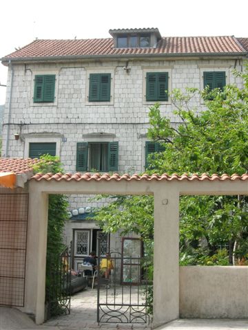 Semi Detached old Stone House - Photo one