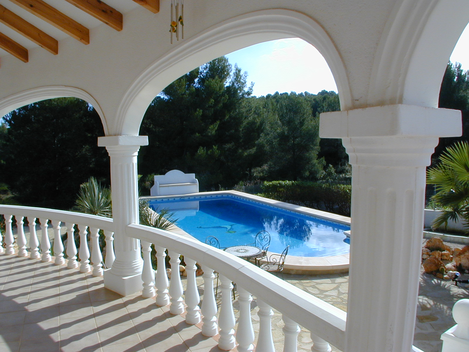 Ref G-246 - Photo three